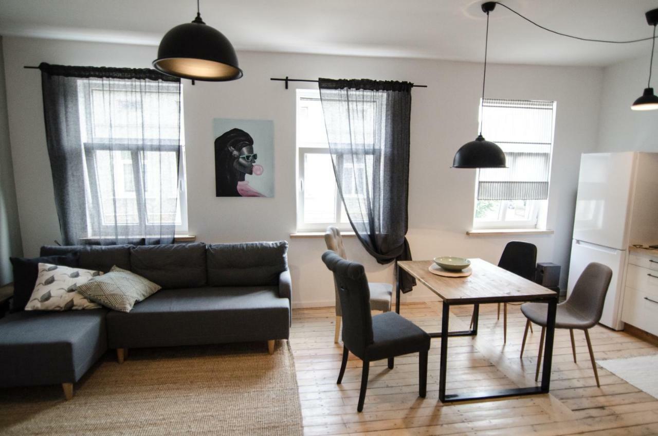 Frankenstein Girl Apartment Liepaja Exterior photo